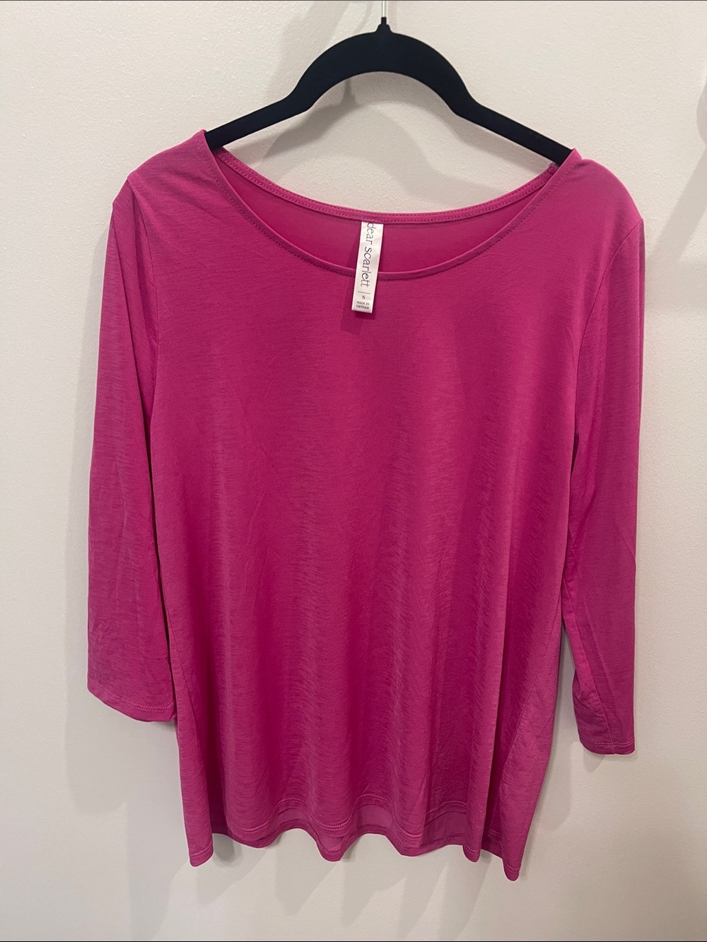 Dear Scarlett Fuchsia Scoop-Neck 3/4 Sleeve Tee
